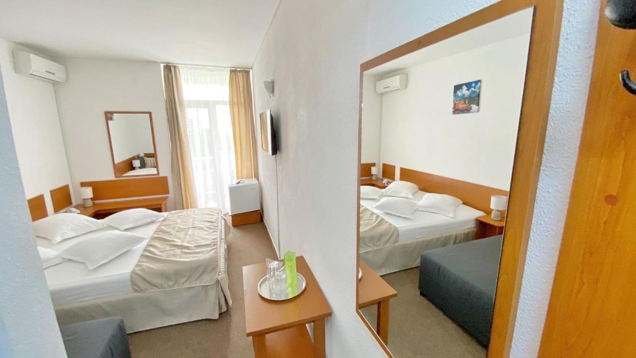 Hotel Decebal Neptun Eksteriør bilde